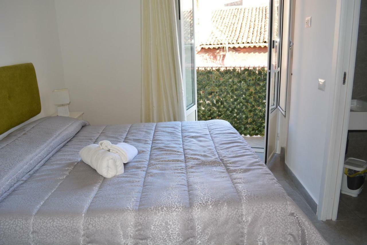 La Petite Suite Catania Exterior photo