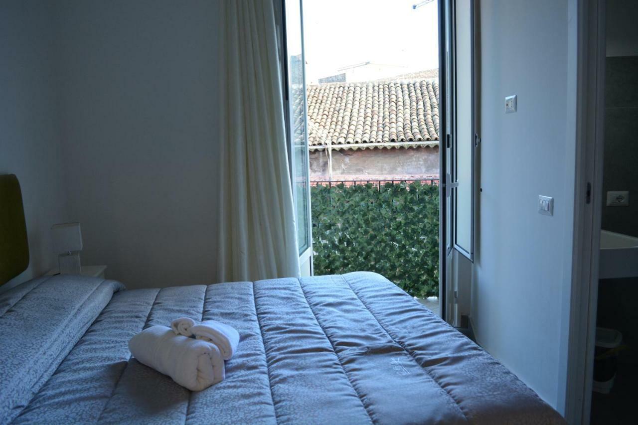 La Petite Suite Catania Exterior photo